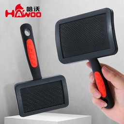Taotao Black and Red Slicker Brush